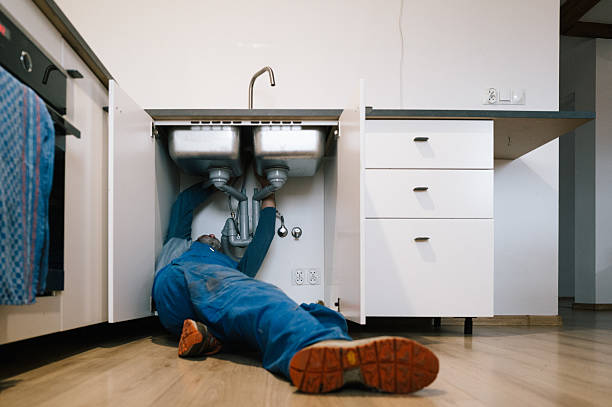 Professional Leak Detection technician working in Emporia, VA